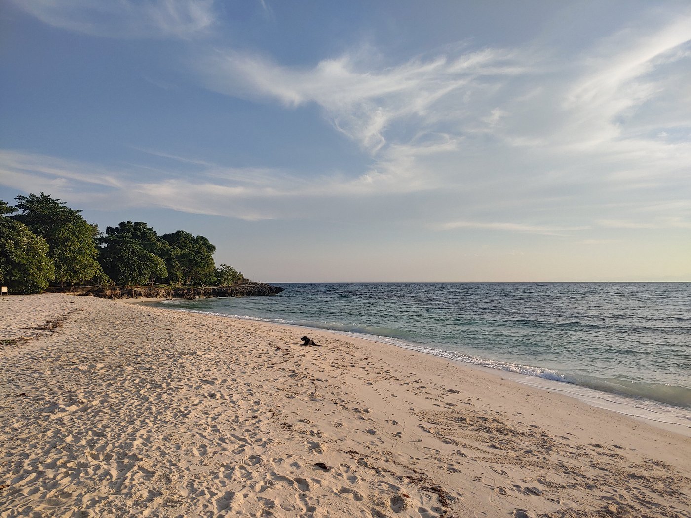 Bakhaw Beach - Tourcamotes.com